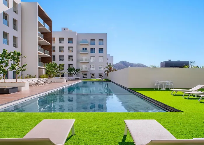 Brand New Luxury 2 Bedroom *