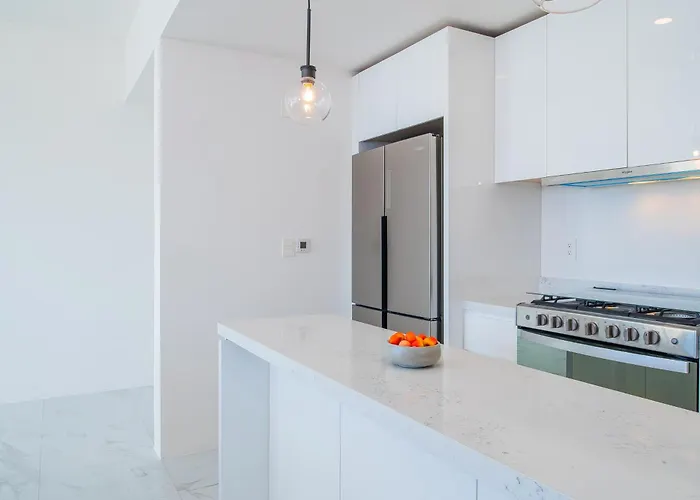 Brand New Luxury 2 Bedroom *