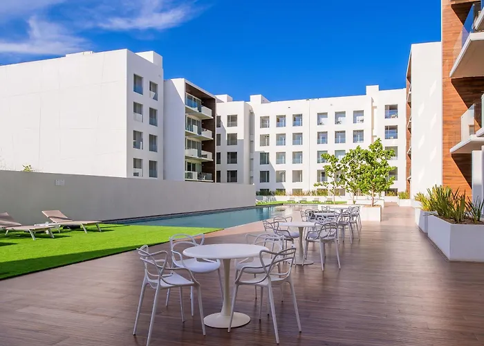 Brand New Luxury 2 Bedroom Apartment *