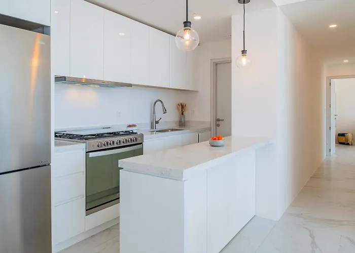 Brand New Luxury 2 Bedroom Apartment